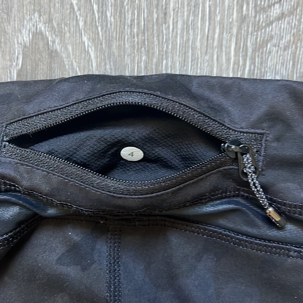 Lululemon Running Crops - Picture 7 of 7
